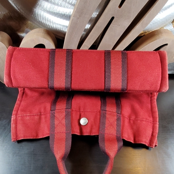 💥SOLD💥Hermes Fourre Tout PM Dark Red - Picture 8 of 8